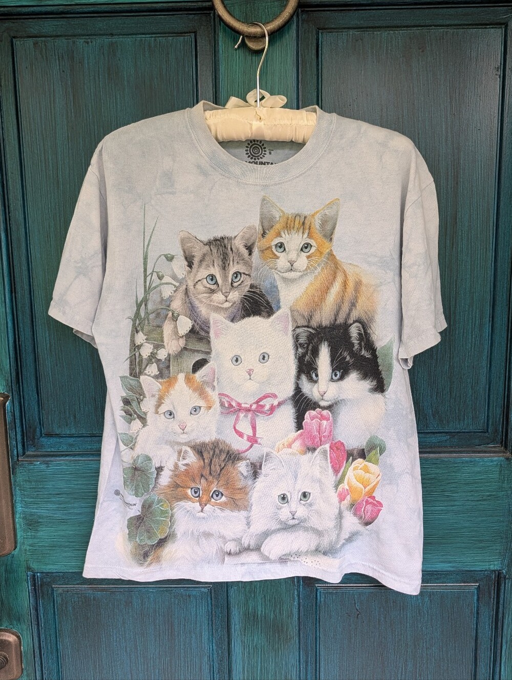 The Mountain Kitten T-Shirt Size Small Cat Graphic 100% Cotton Animal Lover Tee